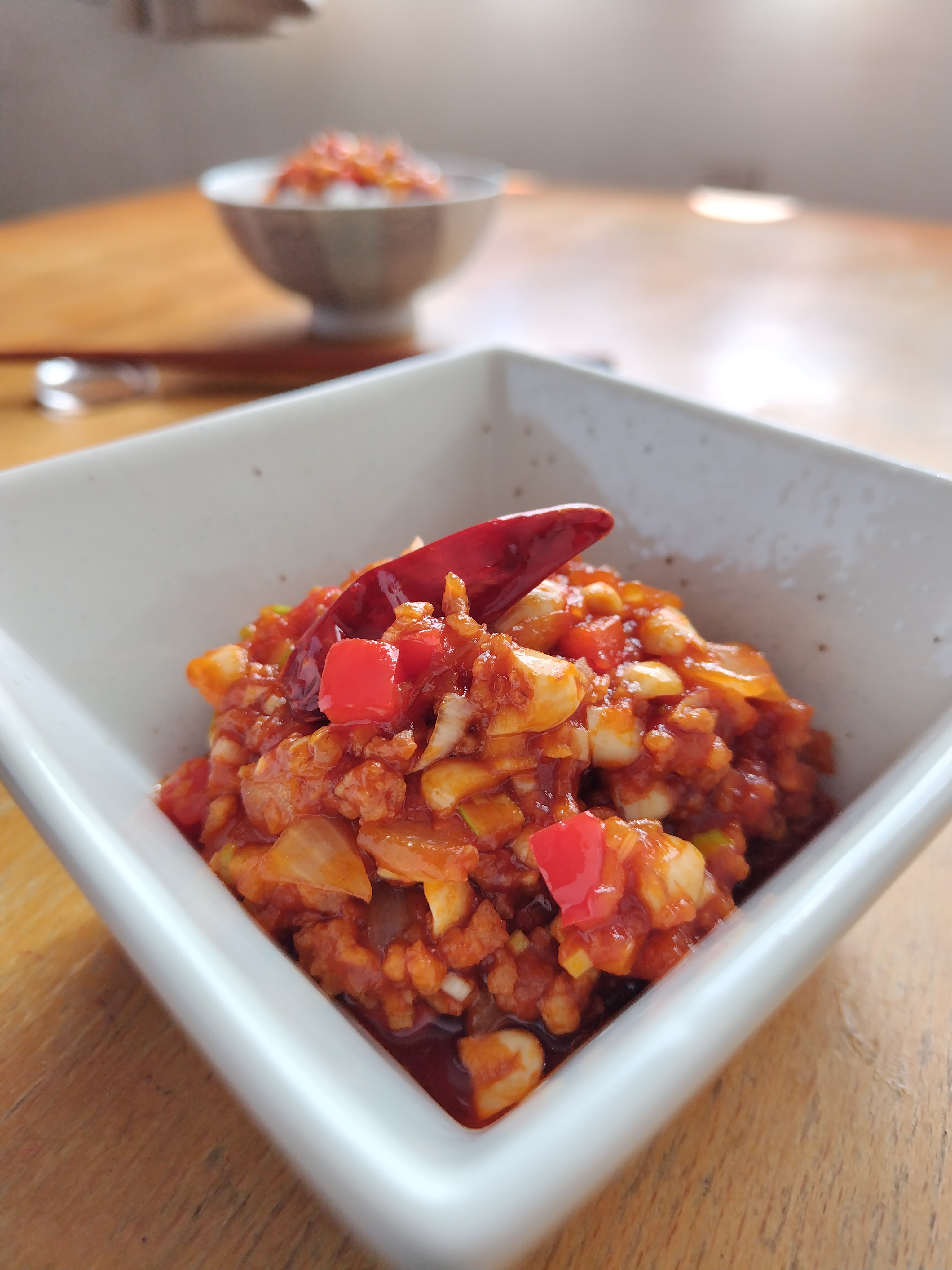 タベチリ　(食べるチリソース)