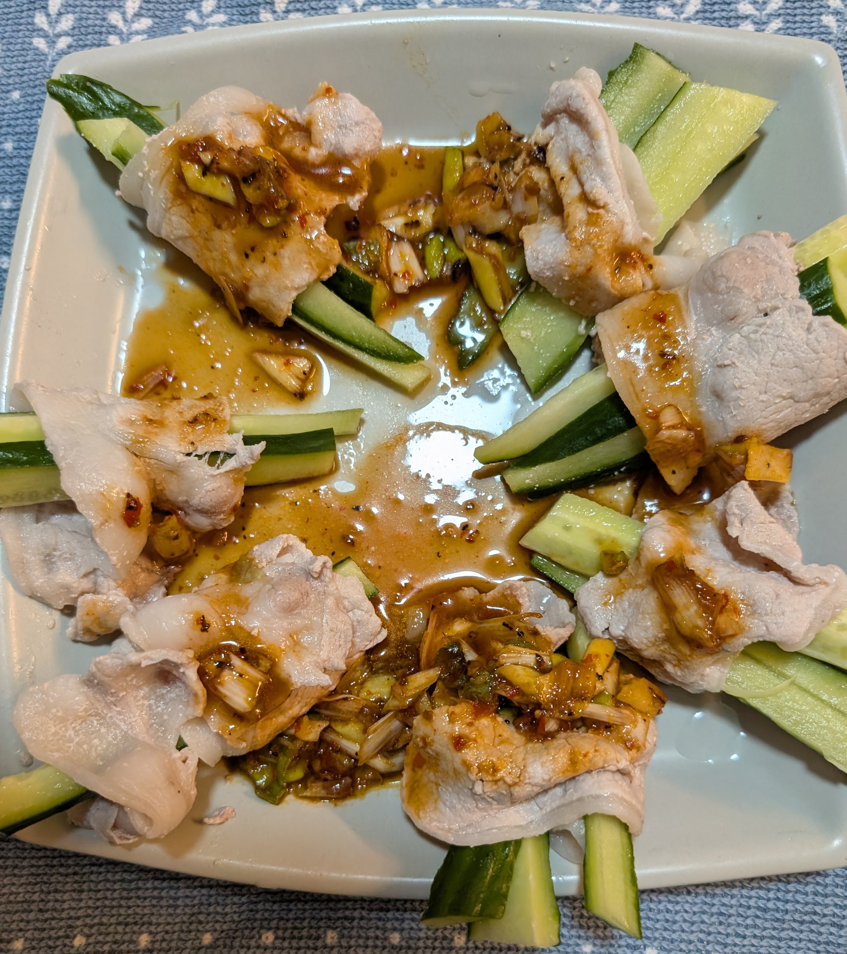 豚しゃぶキュウリの旨辛タレ