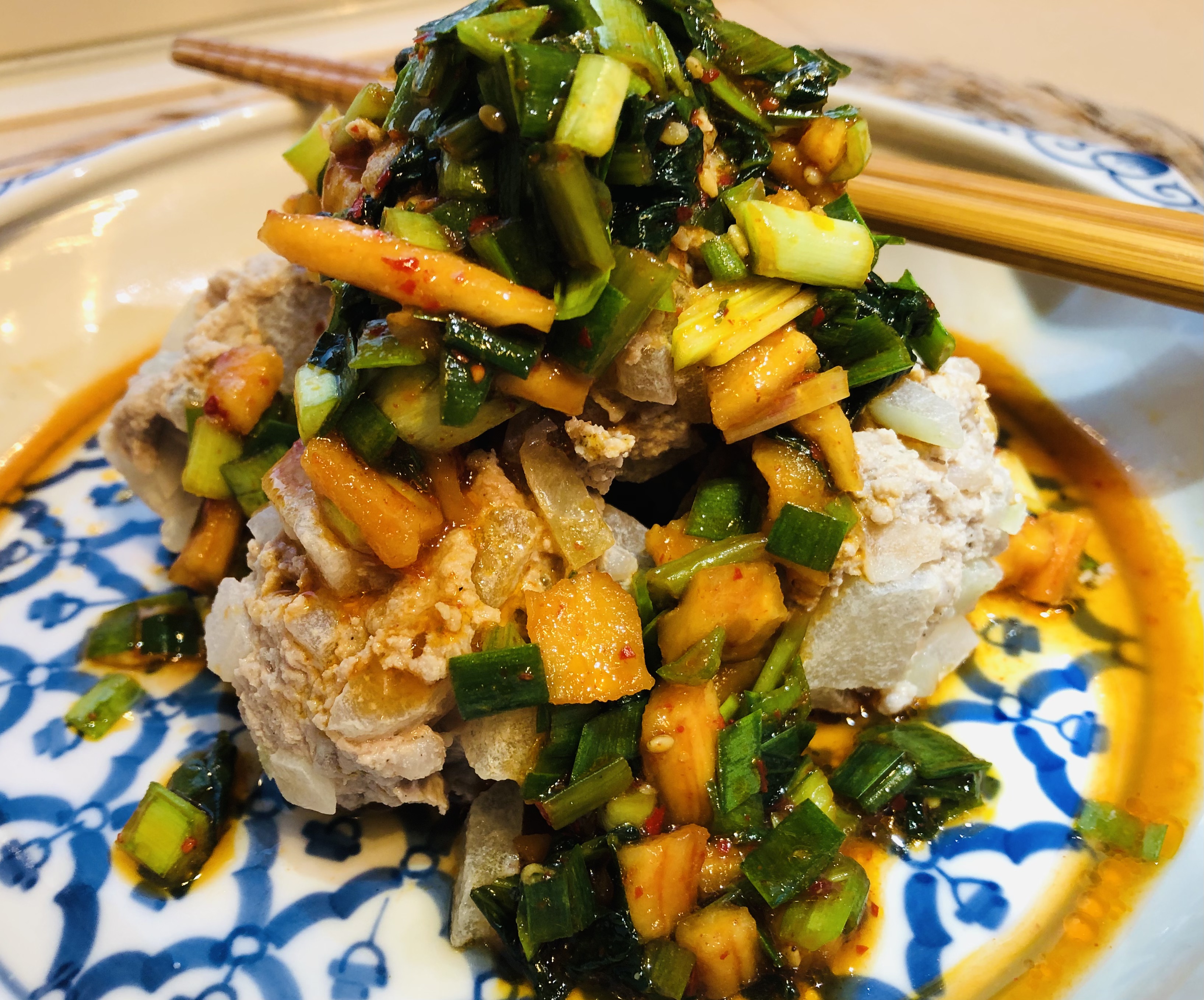 梨豚ボールのニラキムチたれ