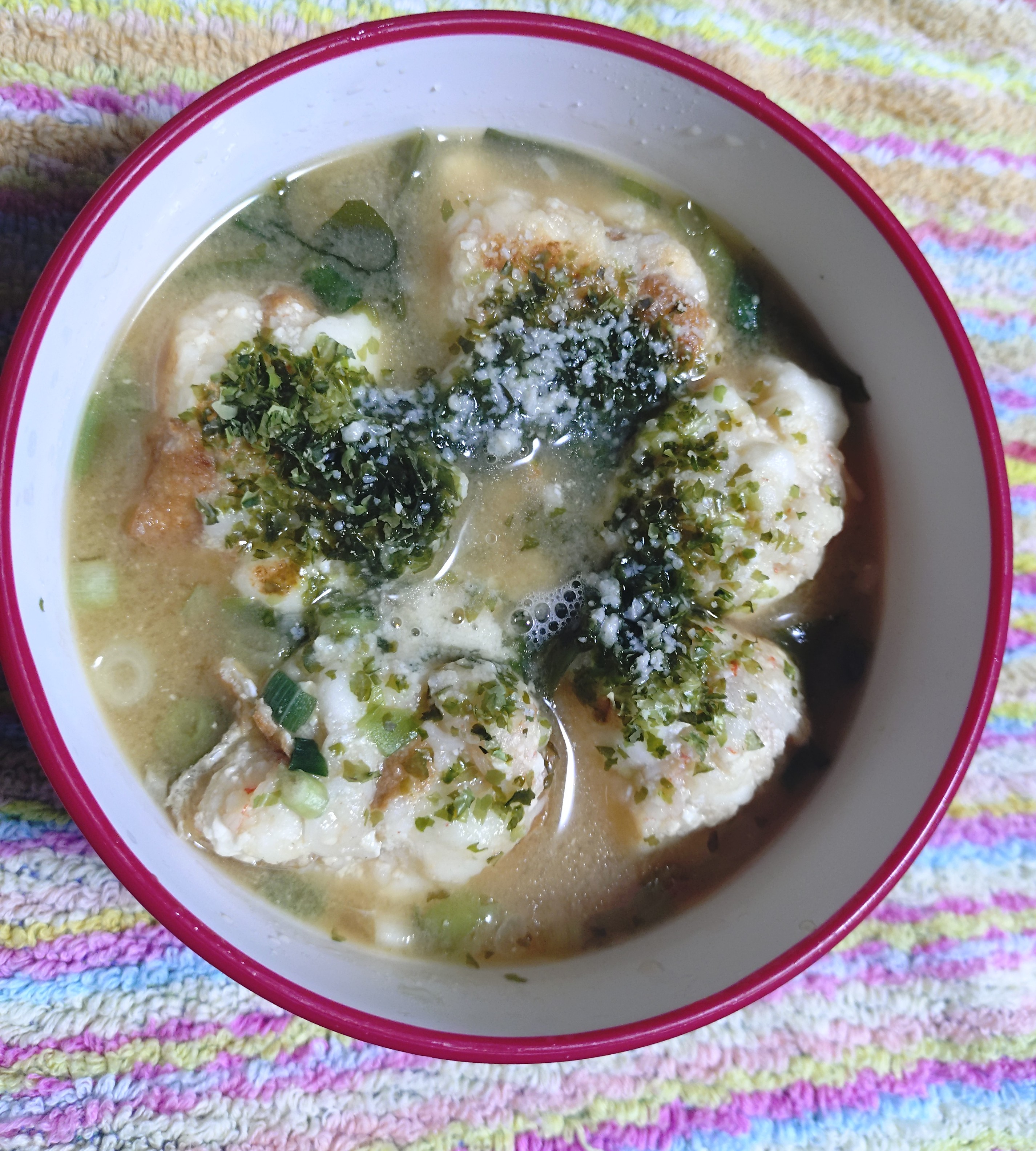 栄養満点団子の味噌汁